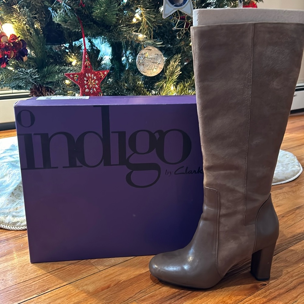 Indigo by Clark’s 8M suede & leather tall boot Khaki gently worn 3 inch heel.